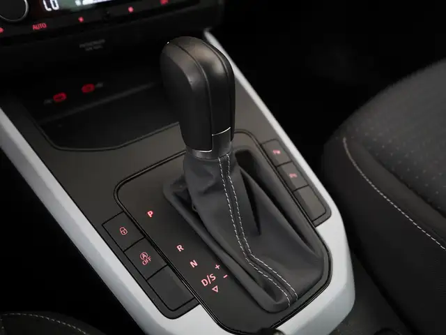 Seat Arona view 11