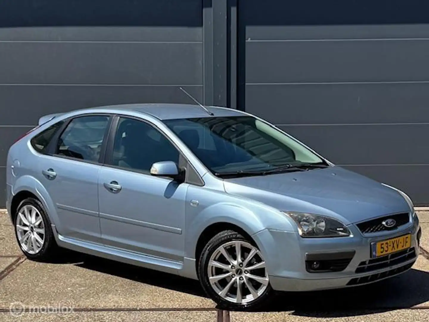 Ford Focus 1.6-16V Titanium 5 deurs - ECC - CRUISE CONTROLE - Blauw - 2