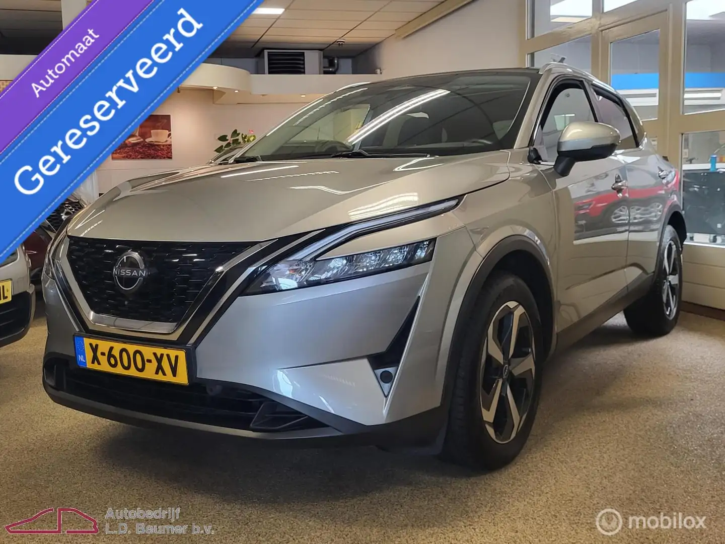 Nissan Qashqai 1.3 MHEV N-Connecta AUT *1e EIG, NL, DESIGN PACK, Gris - 1