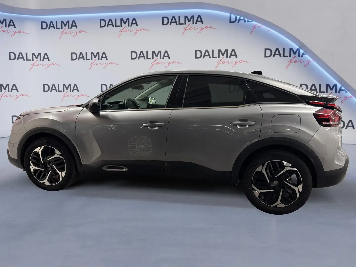 Citroen C4 1.2 PureTech Shine Grau - 2