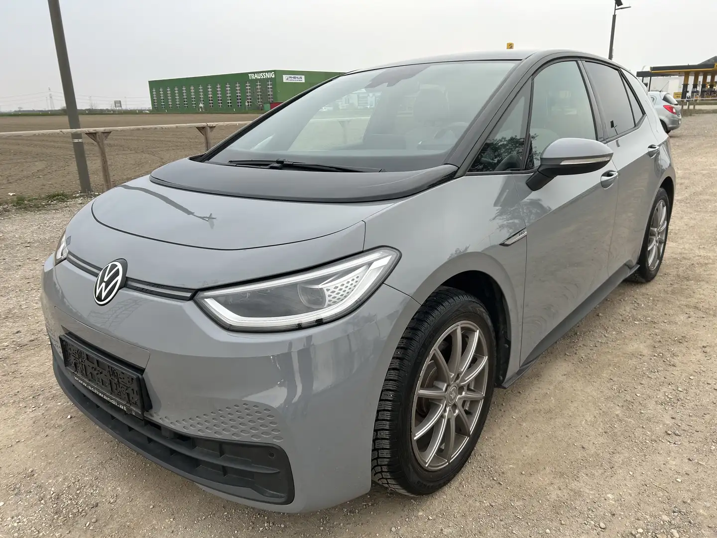 Volkswagen ID.3 ID. 3 Pro Performance 58kWh 5-Sitzer Pro Grau - 1