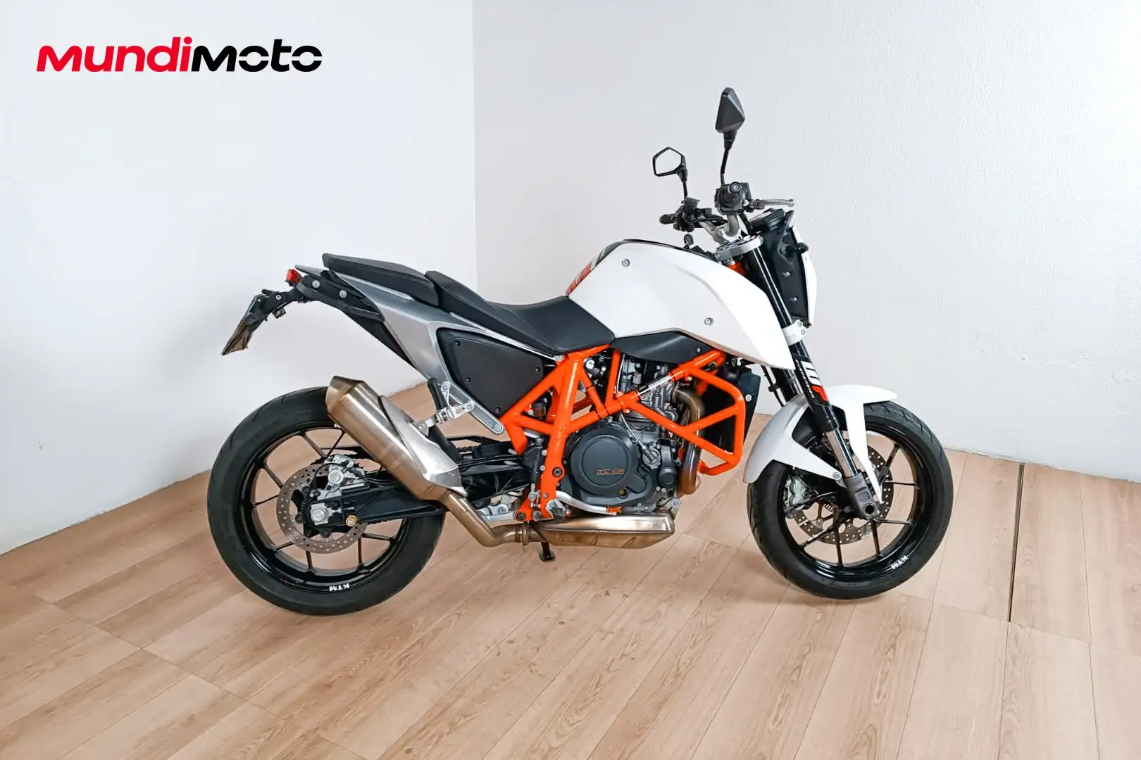 KTM 690 Duke - 1