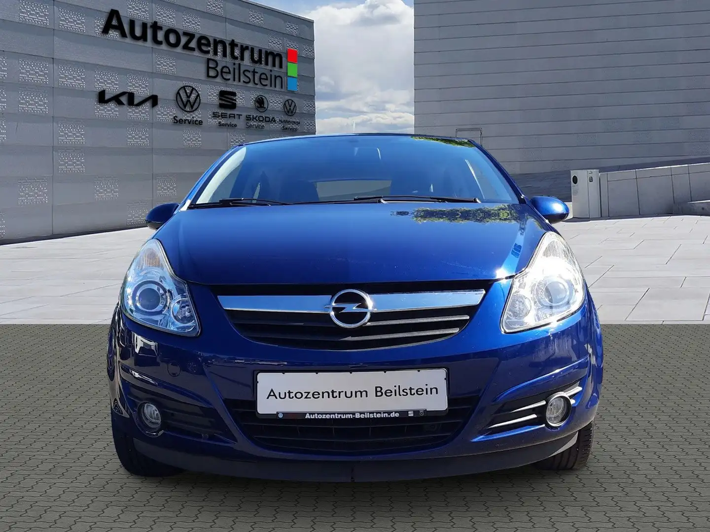 Opel Corsa 1,2 DSG Innovation "110 Jahre" Blau - 2