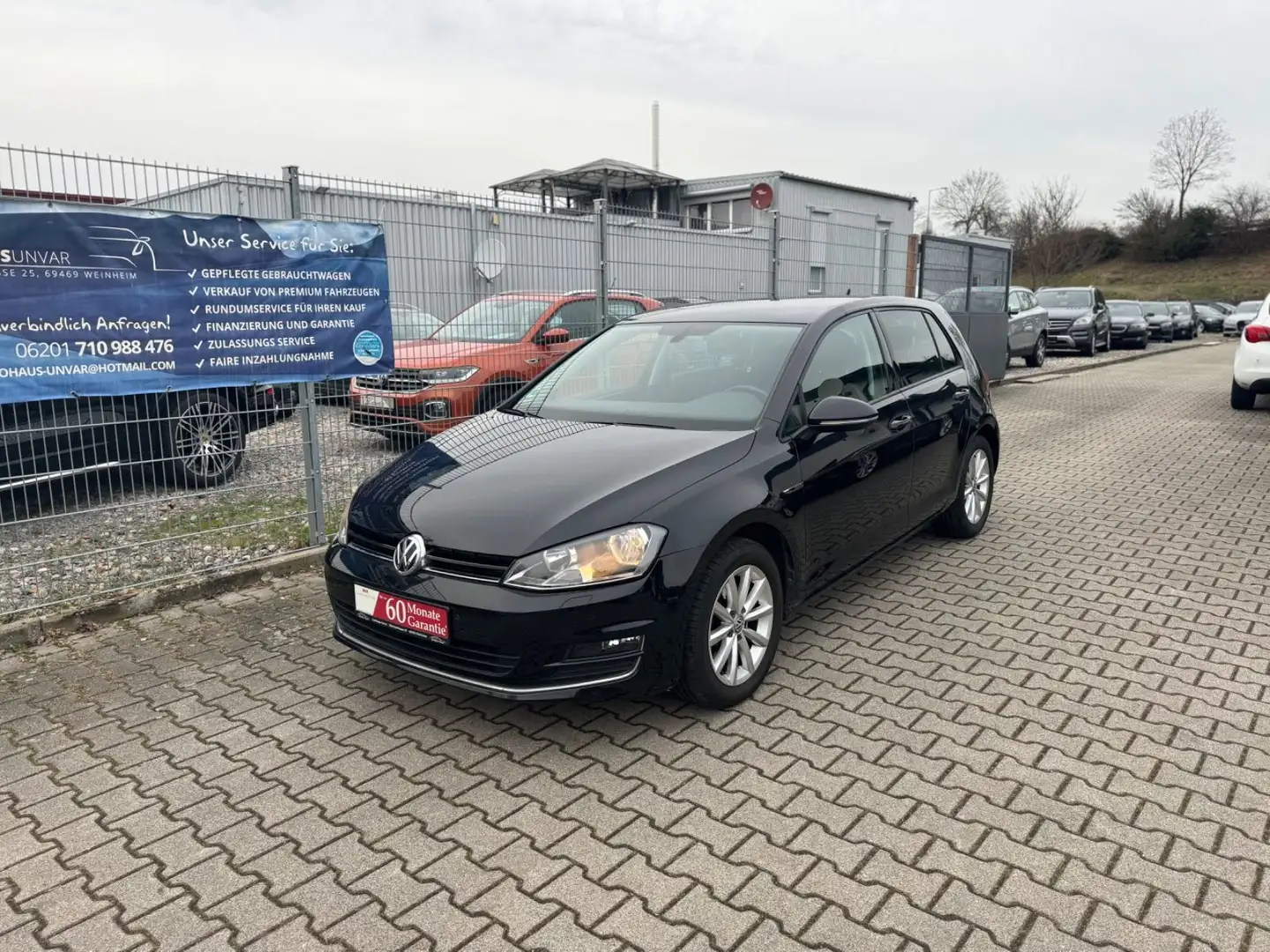 Volkswagen Golf VII Lim. Lounge BMT 2.0TDI |NAVI|DISTRONIC| Schwarz - 1