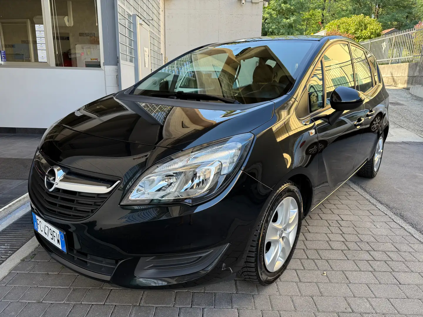Opel Meriva UNICO PROPRIETARIO Noir - 1