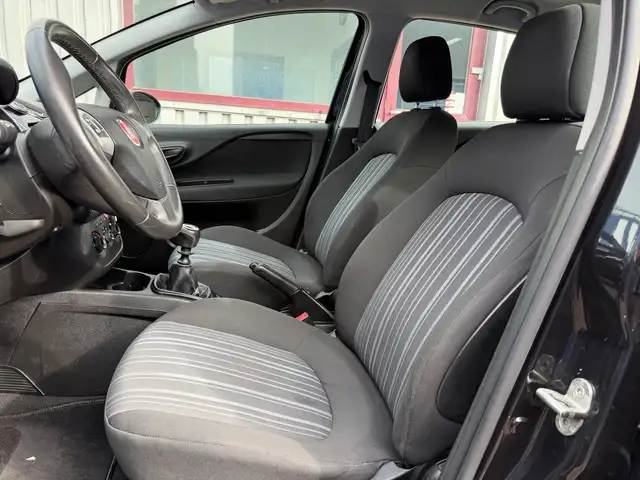 Fiat Punto Evo view 8