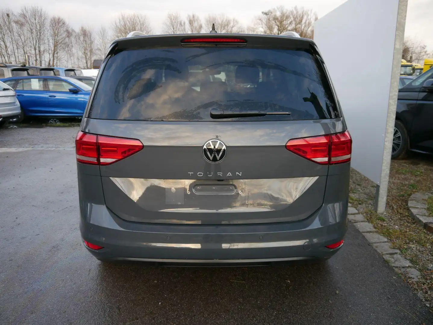 Volkswagen Touran 1.5 TSI COMFORTLINE *7-SITZER*TEMPOMAT*KAMERA*A... Grau - 2