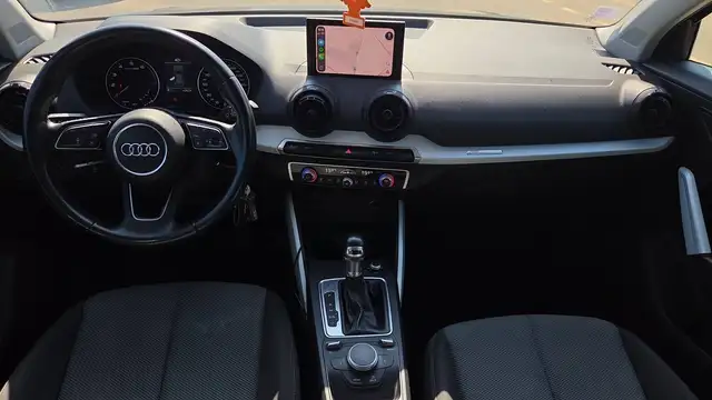 Audi Q2 view 11