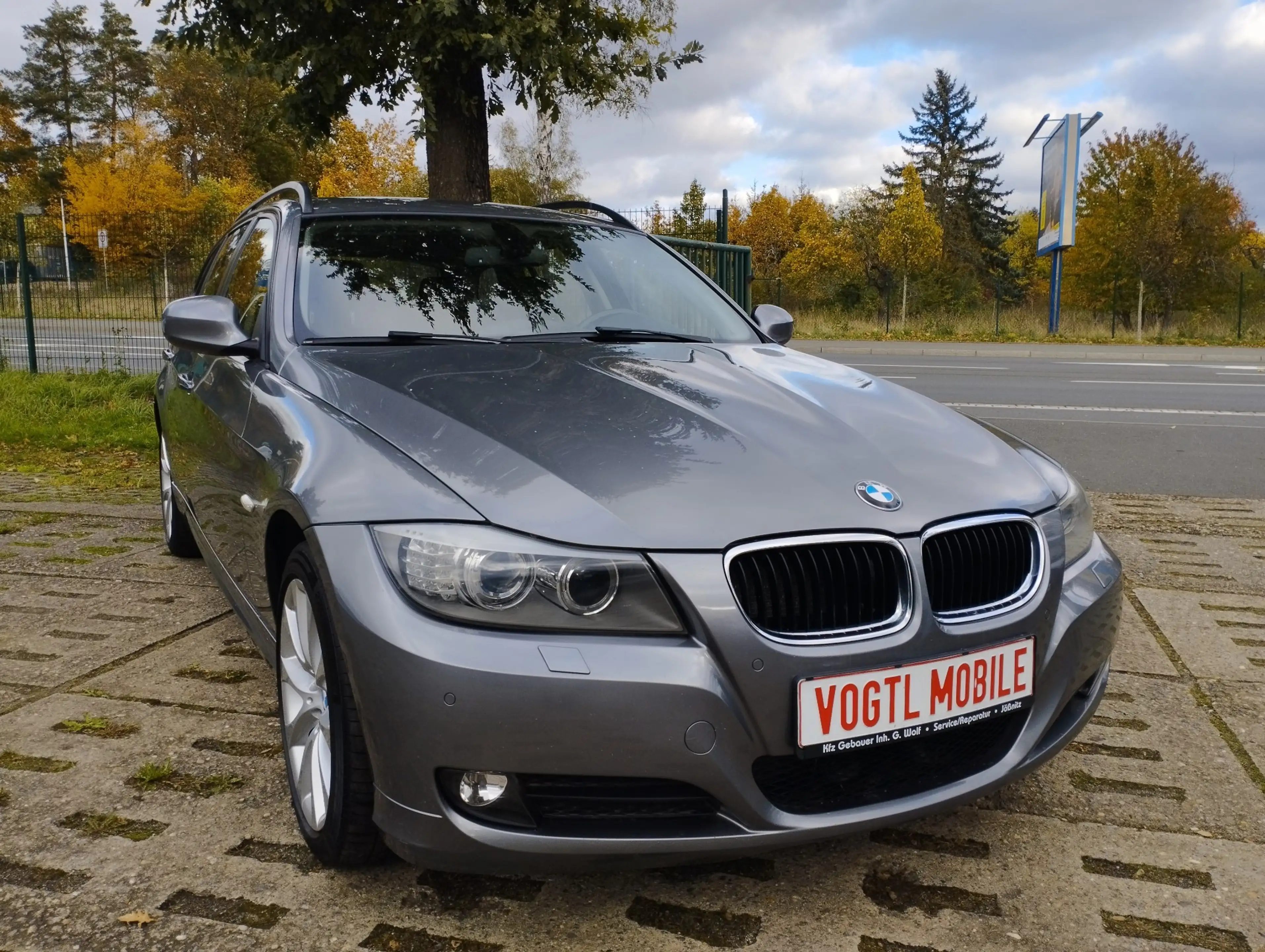 BMW 320 320 d xDrive Touring* ALLRAD! 1.HAND-BEHÖRDENFAHRZEUG!! — photo 8