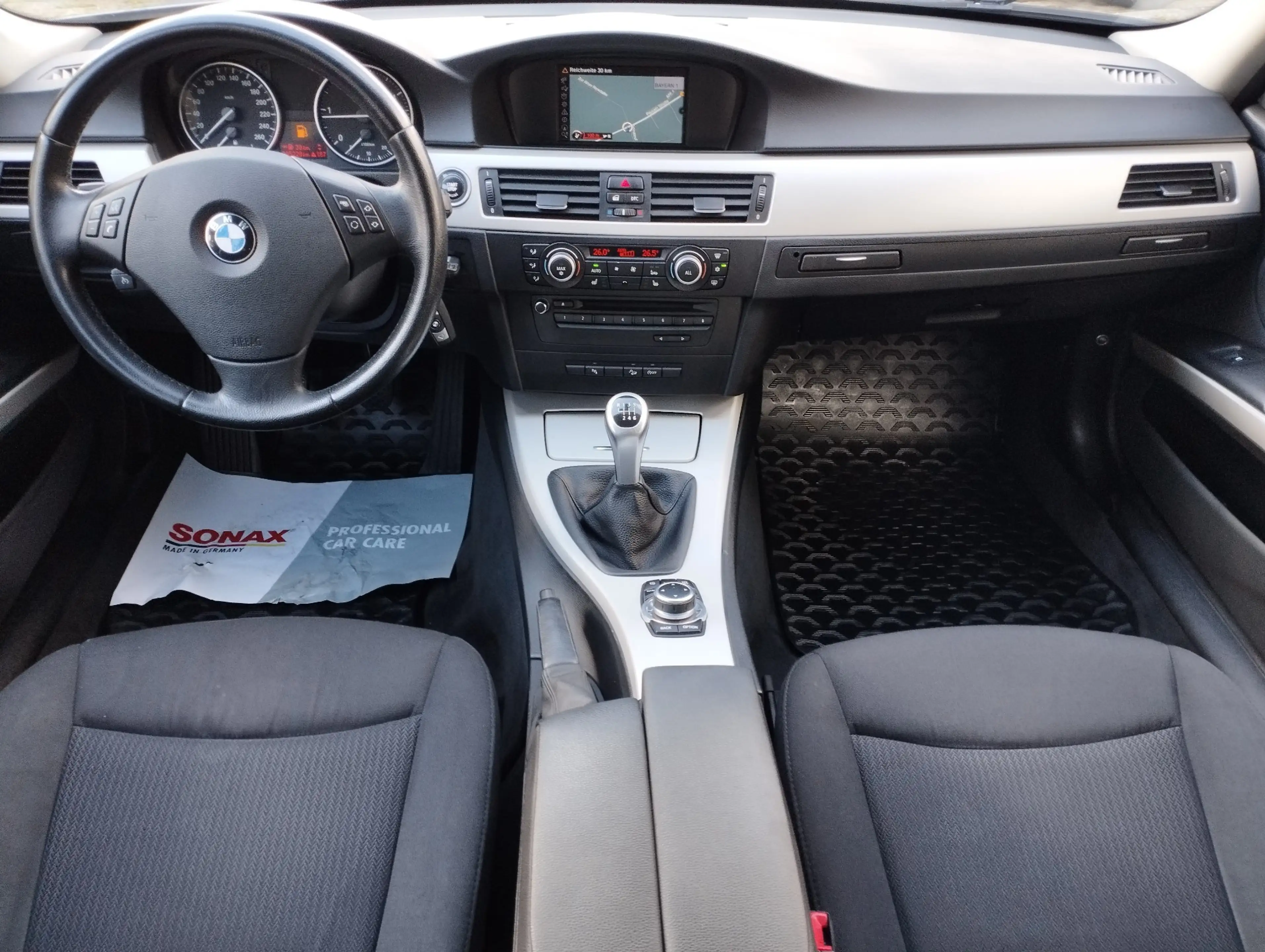 BMW 320 320 d xDrive Touring* ALLRAD! 1.HAND-BEHÖRDENFAHRZEUG!! — photo 11