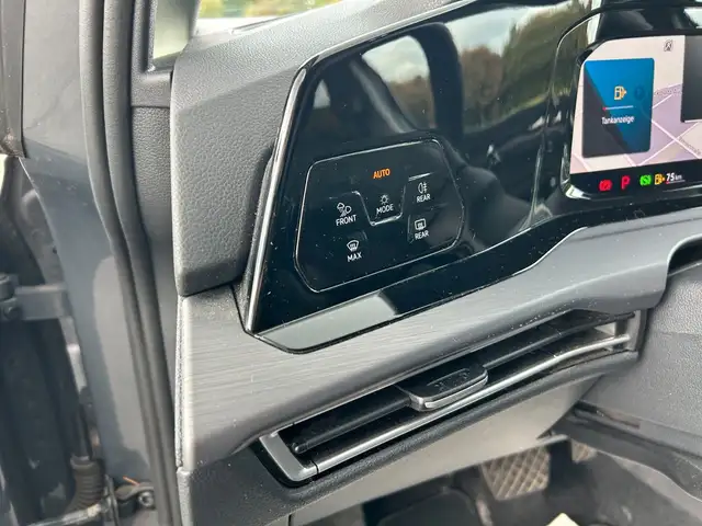 Volkswagen Golf view 14