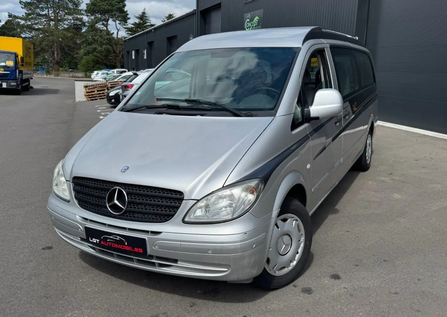 Mercedes-Benz Vito II 115 CDI Combi Long Grey - 2