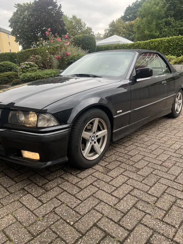 BMW 320i, foto 6