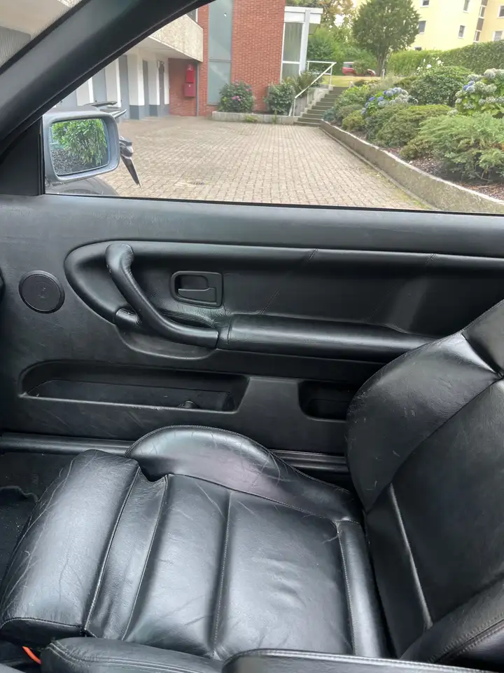 BMW 320i, foto 12