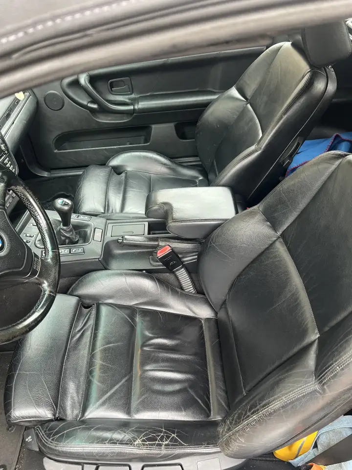 BMW 320i, foto 10