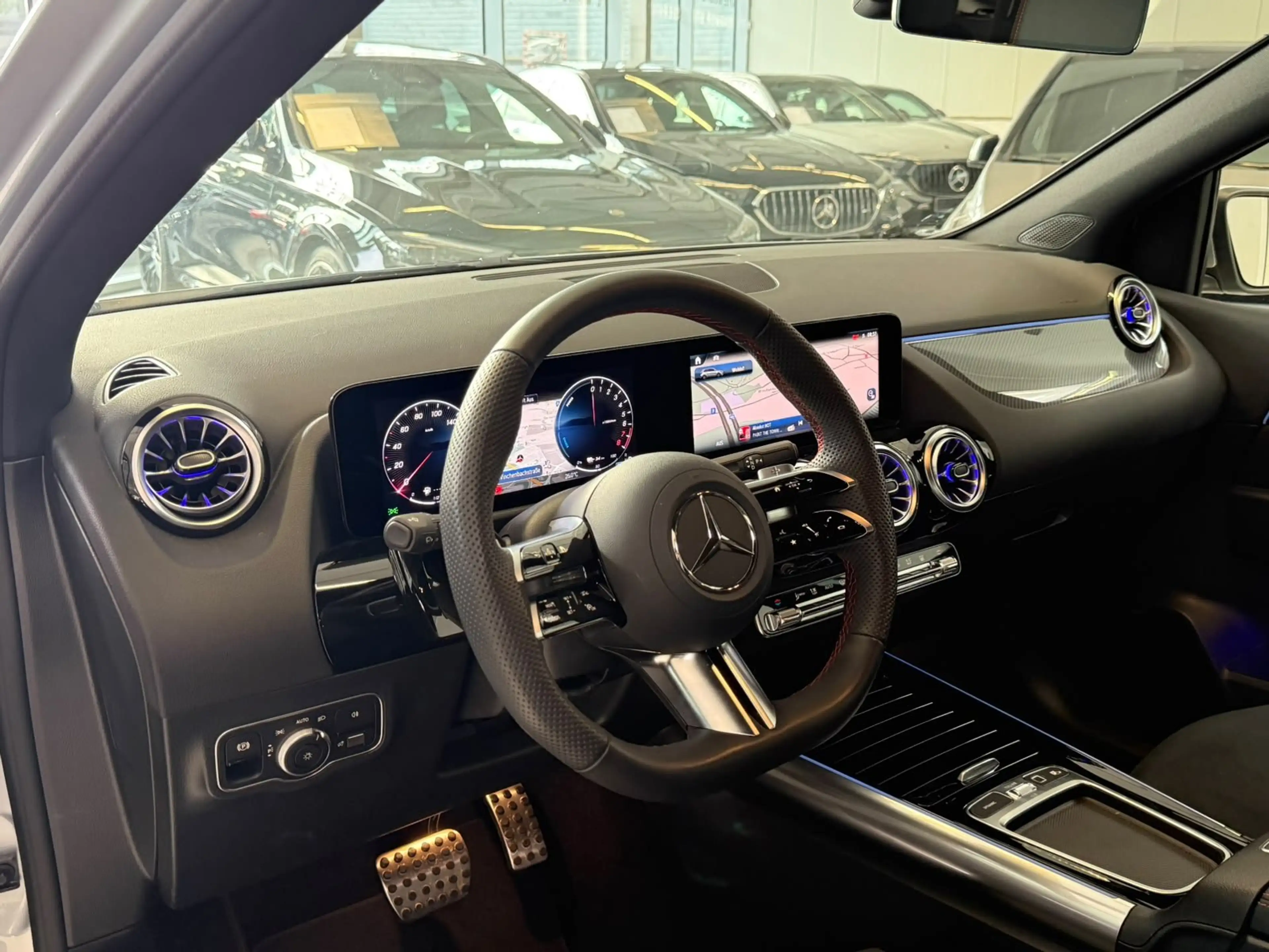 Mercedes-Benz B 250 e AMG PREMIUM AC11KW+CARPLAY+SIGN+WINTER — photo 11