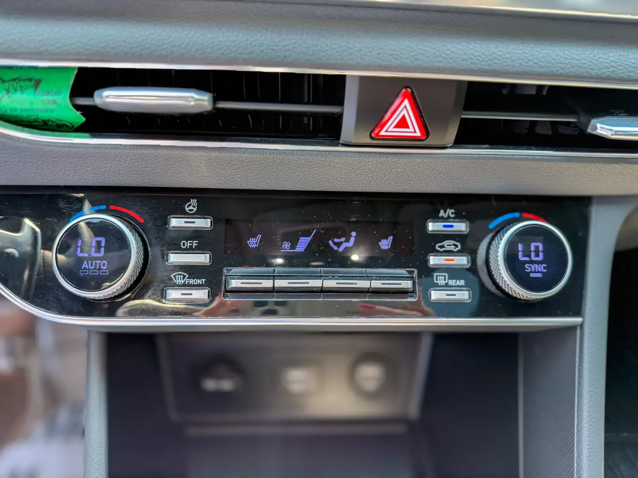 Hyundai SONATA снимка Hyundai SONATA
