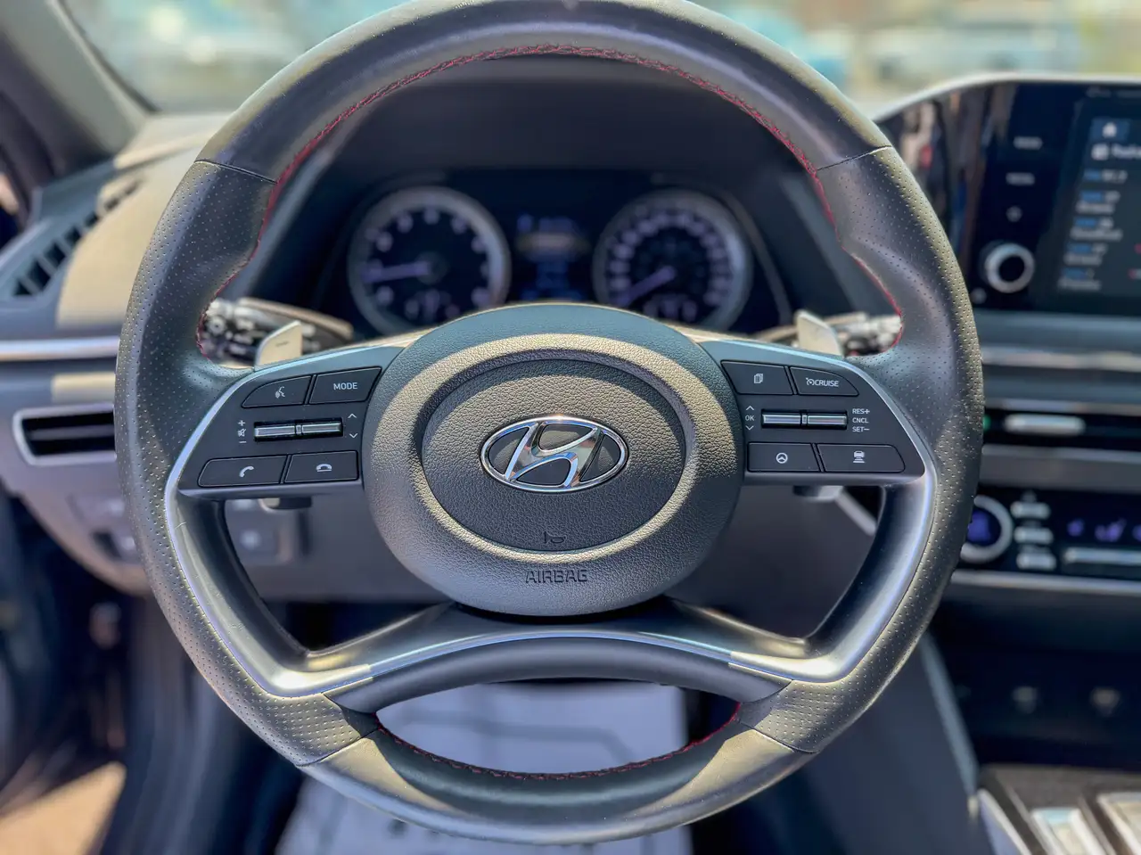 Hyundai SONATA снимка Hyundai SONATA