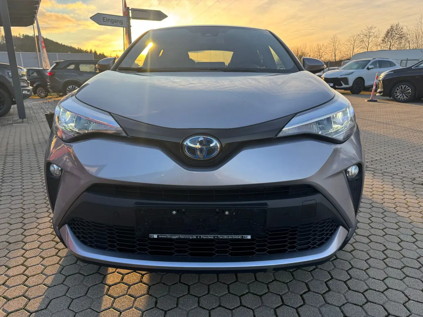 Toyota C-HR 2.0-l-VVTi Hybrid Team D. Navi Lenkr.Hg. Grau - 2