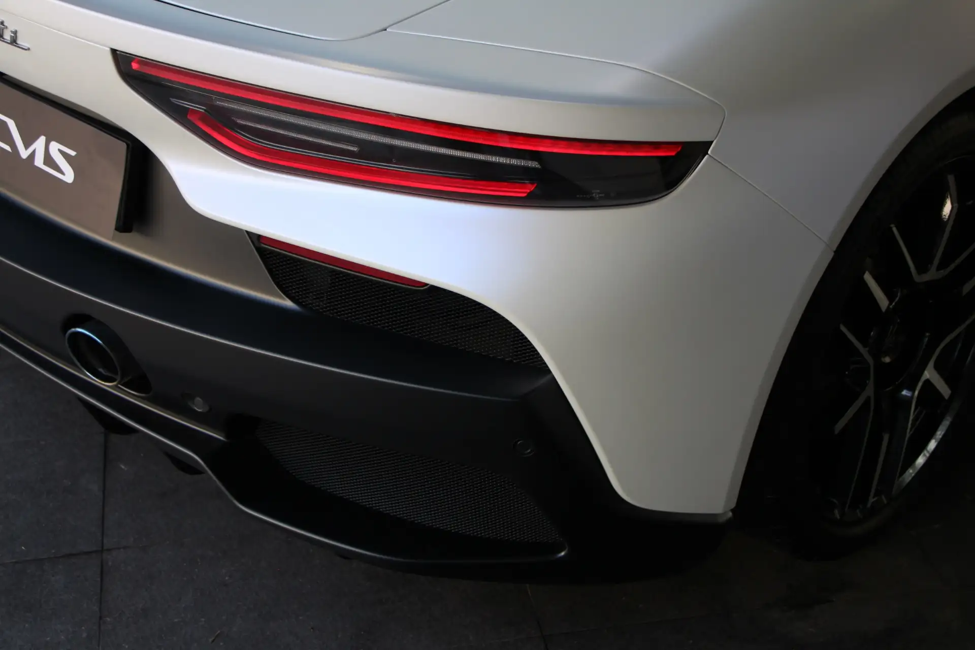 마세라티 MC20 Coupe 2022 흰색 사진 5