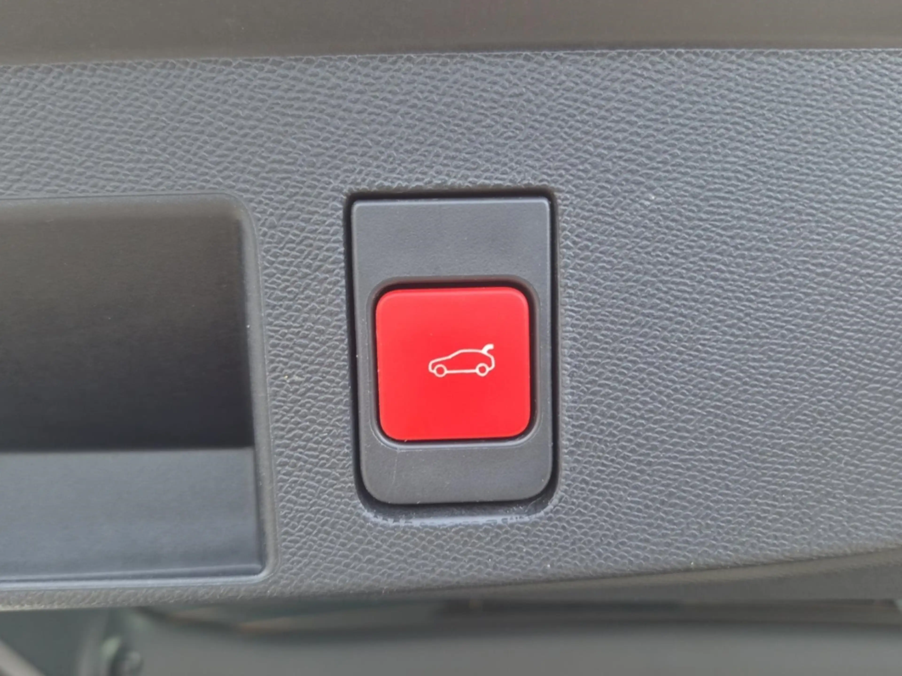 Citroen C5 Aircross Hybrid 145 DSC6 Plus ''Neues Modell'' — photo 27
