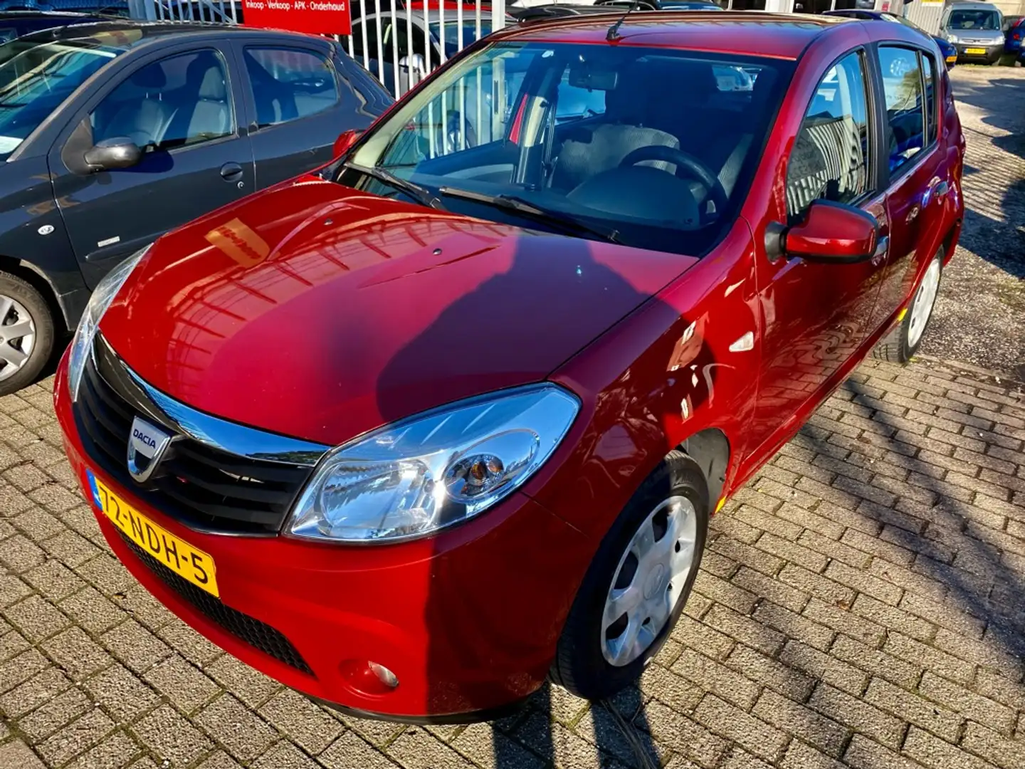 Dacia Sandero 1.4 lPG Rood - 2