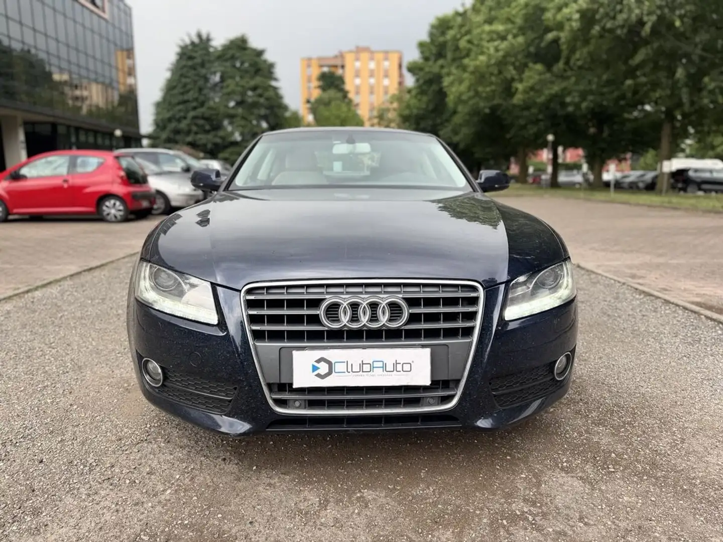 Audi A5 2.0 tfsi Ambiente Grigio - 2