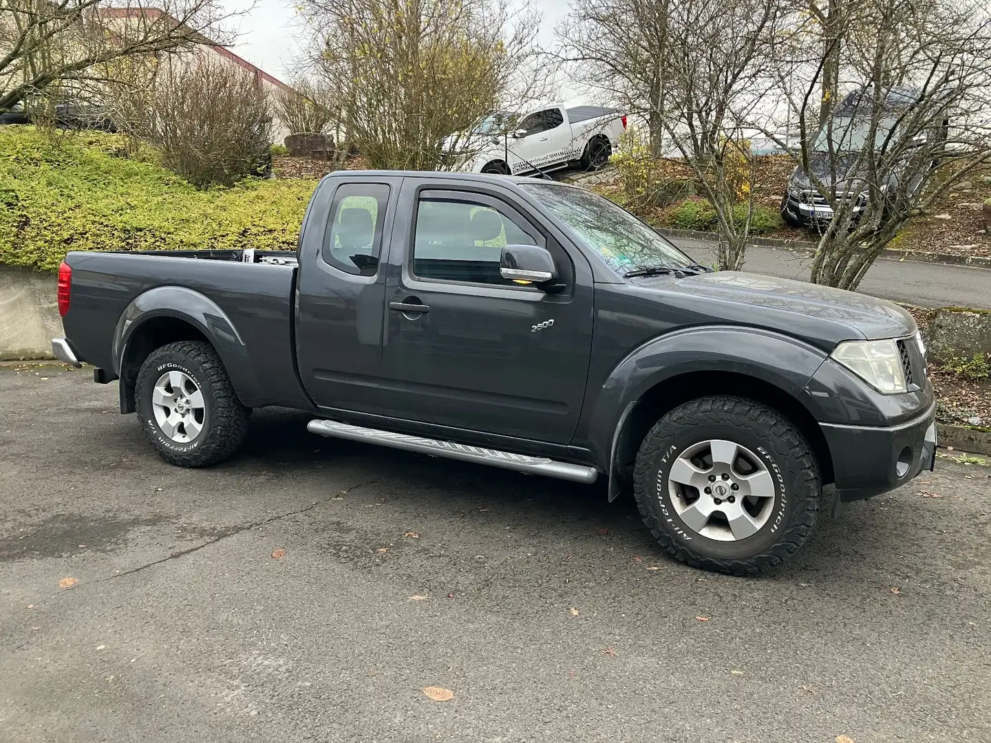 Nissan Navara KC 3,5T / "Wohnkabinenfertig" Grau - 1