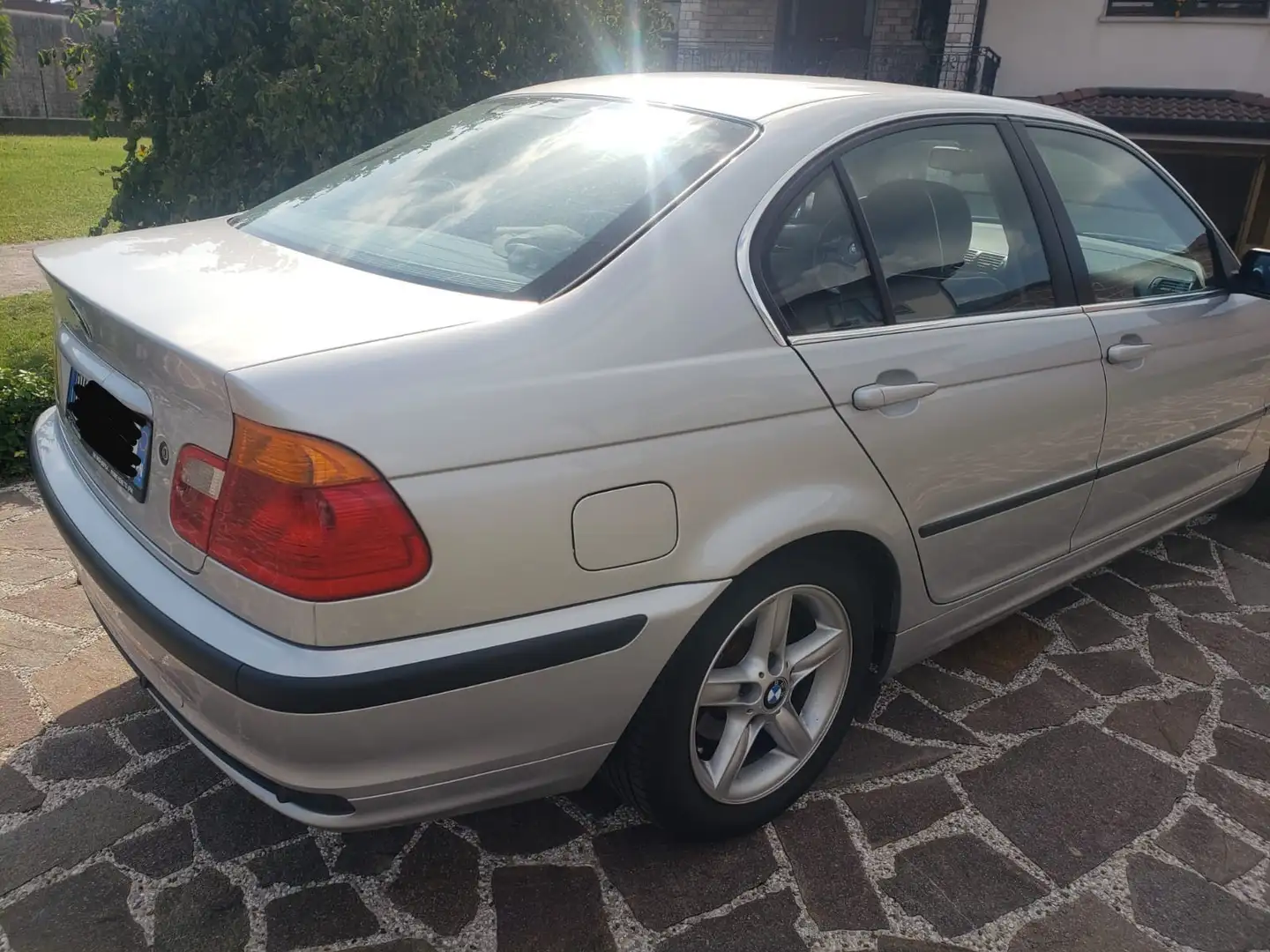 BMW 320 320i Attiva Grigio - 2