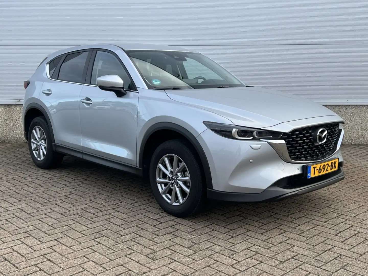 Mazda CX-5 165pk automaat Comfort, trekhaak,camera, stuurverw Gris - 2