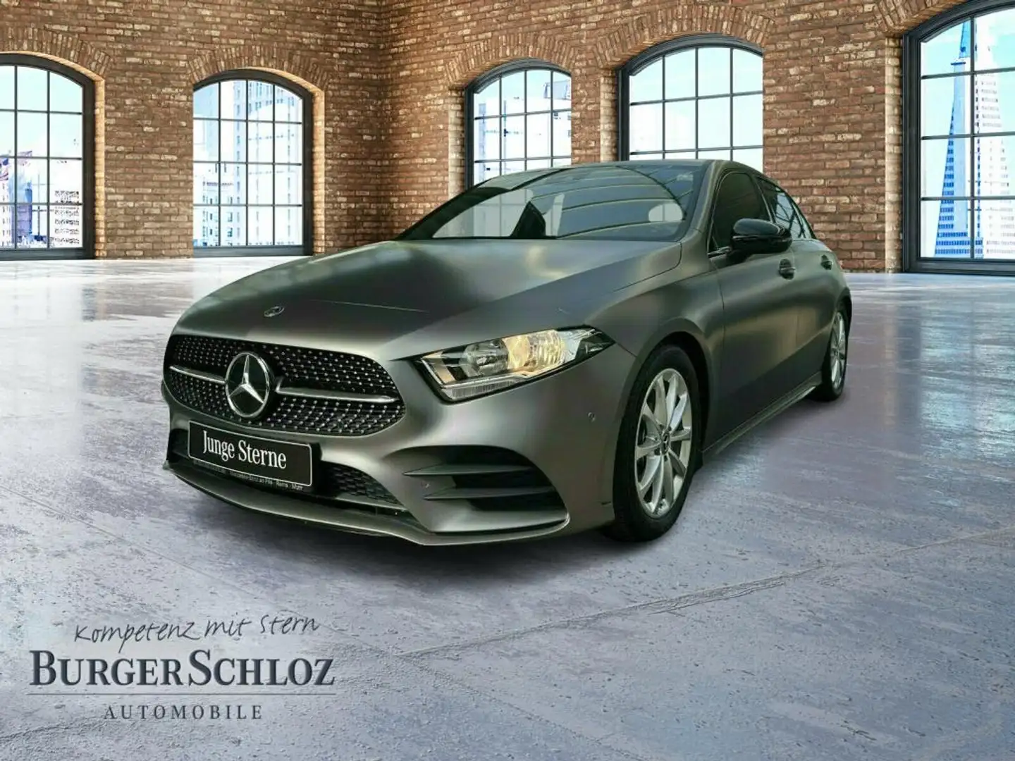 Mercedes-Benz A 220 4M AMG Night S-Sitz PDC SHZ SpurH Sport Grau - 1