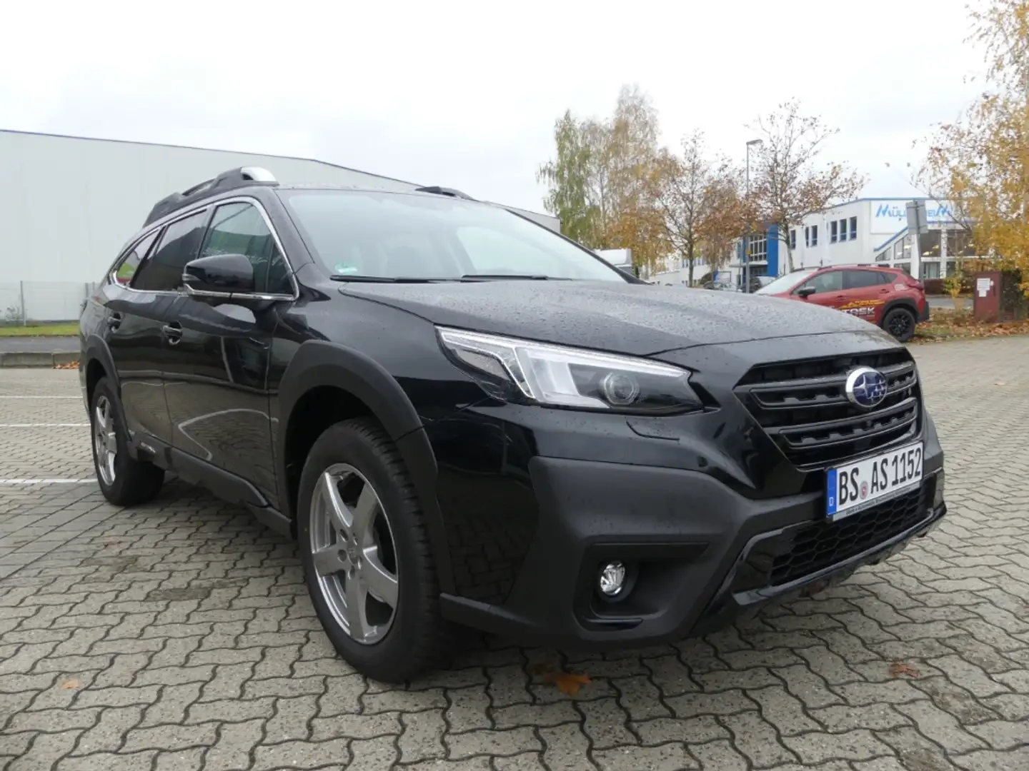 Subaru OUTBACK Platinum 2.5i Schiebedach Navigation LED Kamera Kl Schwarz - 2