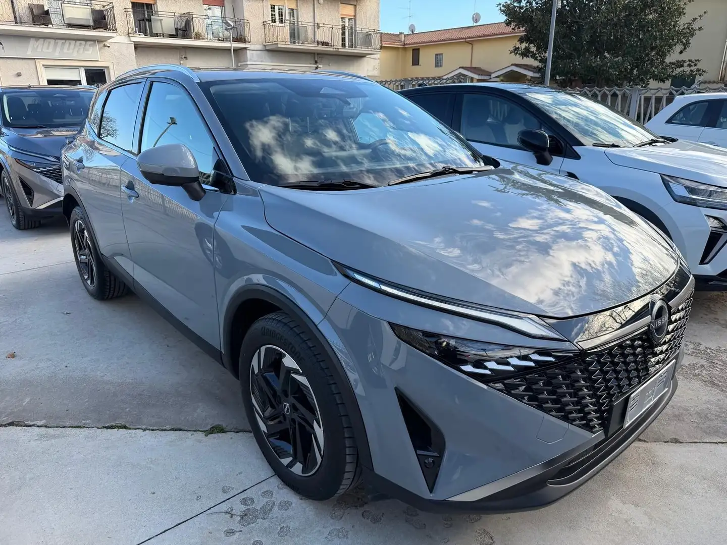 Nissan Qashqai Qashqai MHEV 158 CV Xtronic N-Connecta Grigio - 2