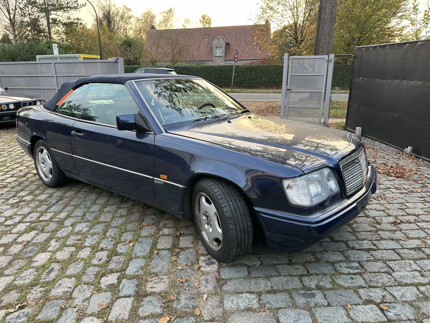 Mercedes-Benz E 200 - 2