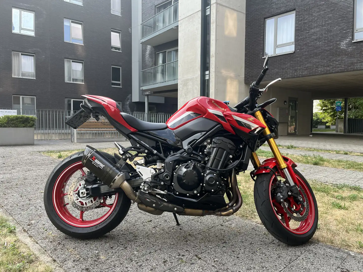 Kawasaki Z 900 50th Anniversary Edition Rood - 2