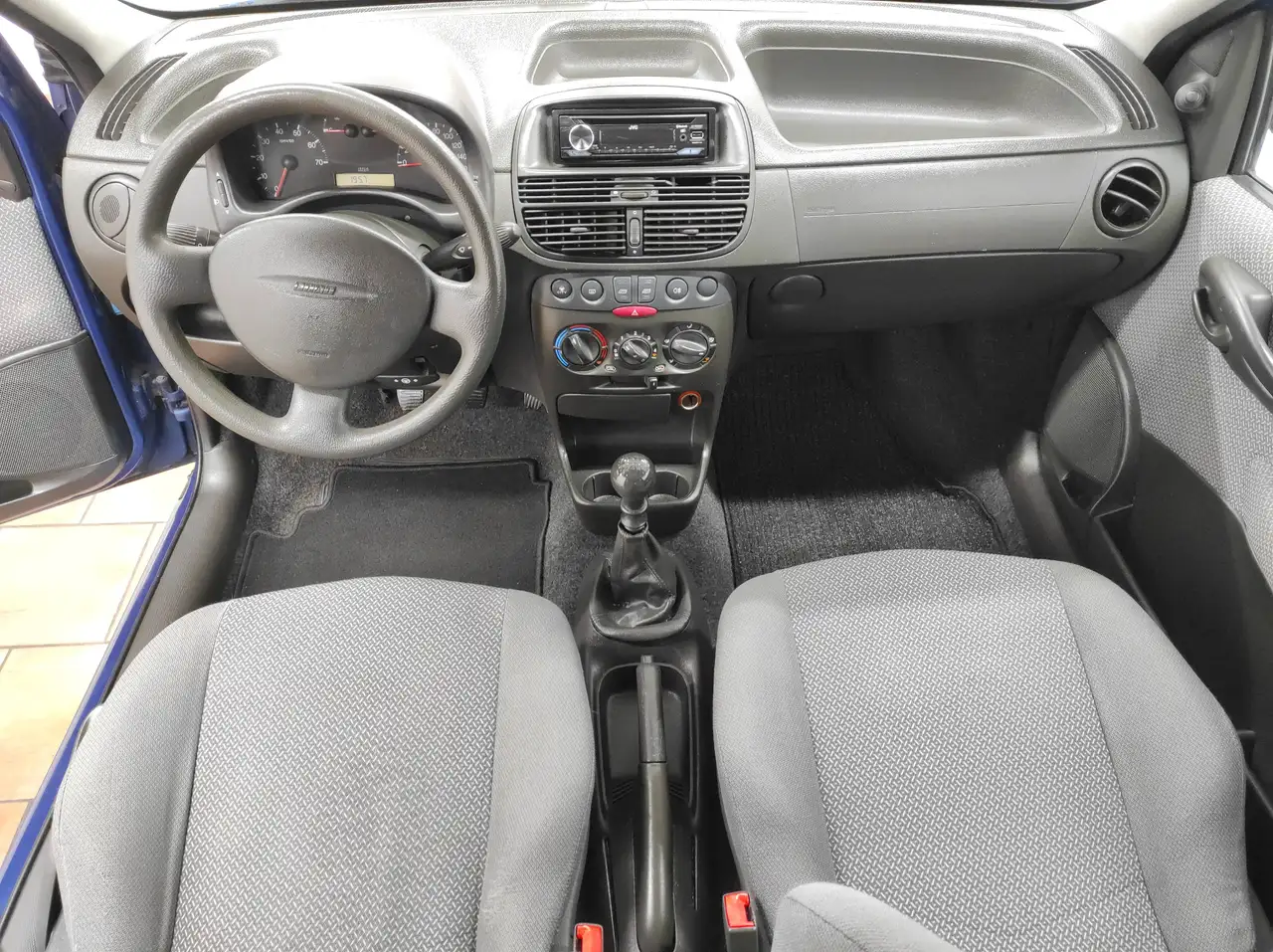 Fiat Punto 1.2 SX * TÜV * KLIMA SERVO AUX USB CD MP3 ABS, foto 12