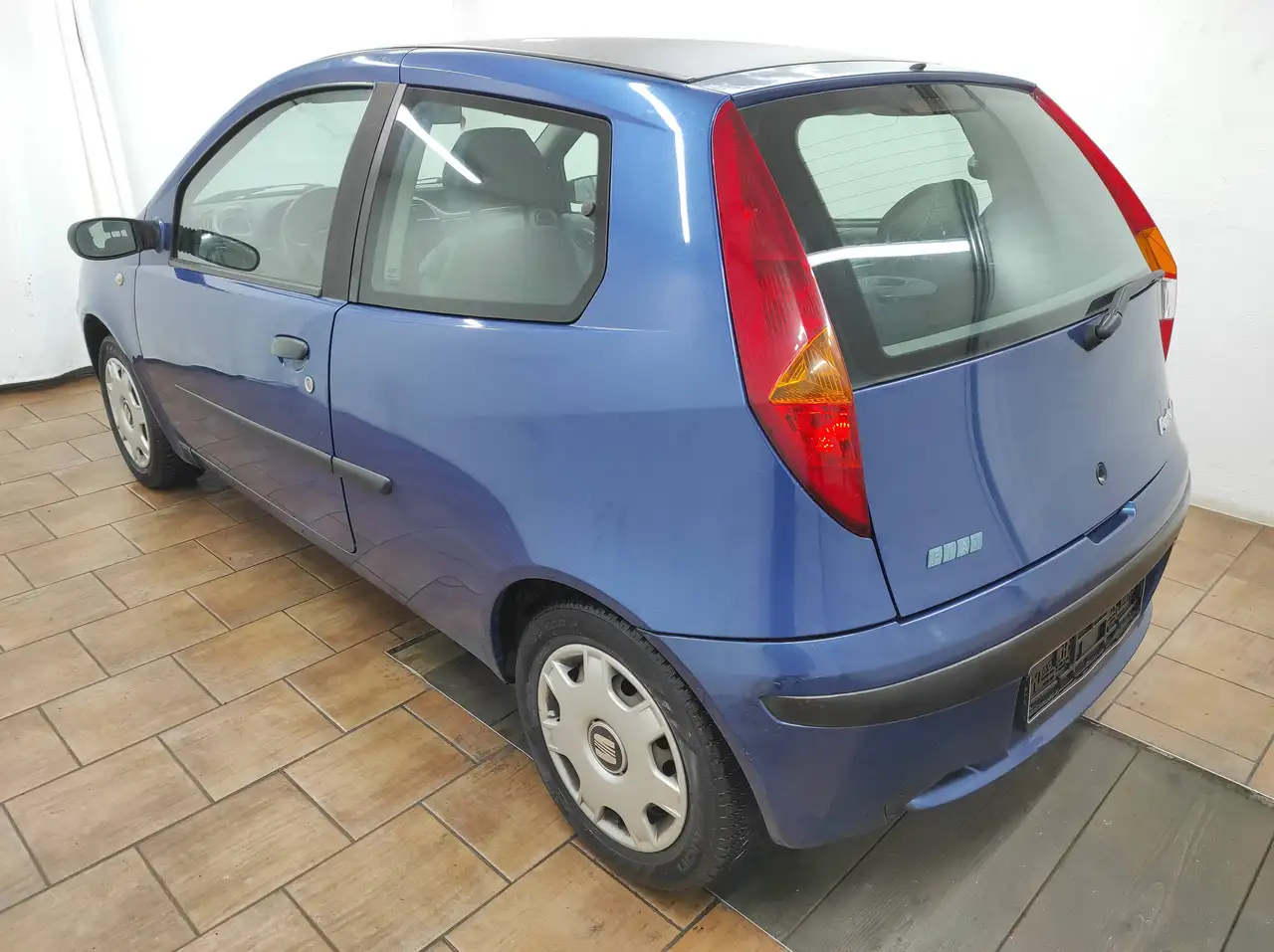 Fiat Punto 1.2 SX * TÜV * KLIMA SERVO AUX USB CD MP3 ABS, foto 6