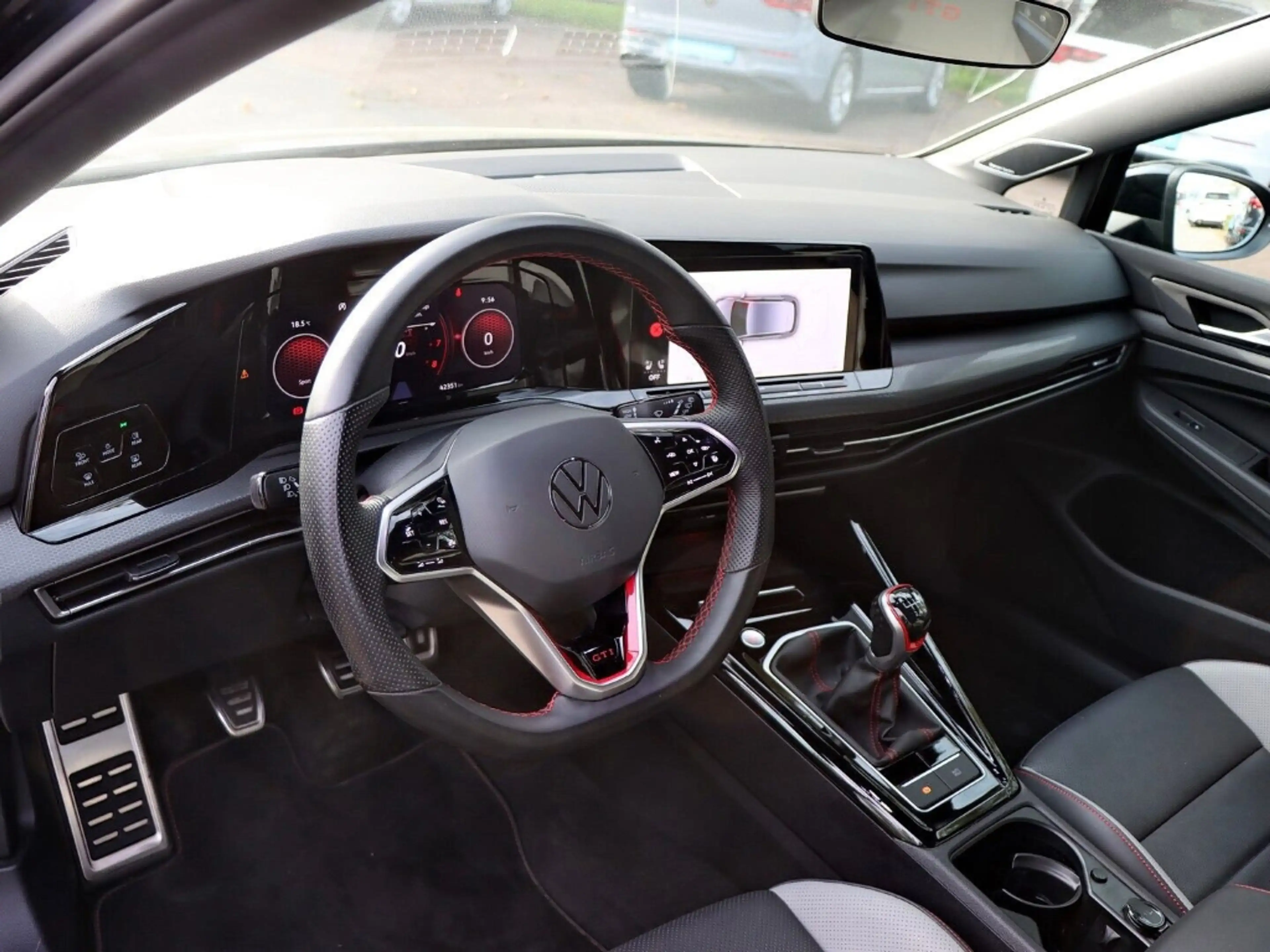 Volkswagen Golf GTI VIII 2.0 TSI OPF LEDER/LED/HARMAN /NAVIVORB. — photo 10