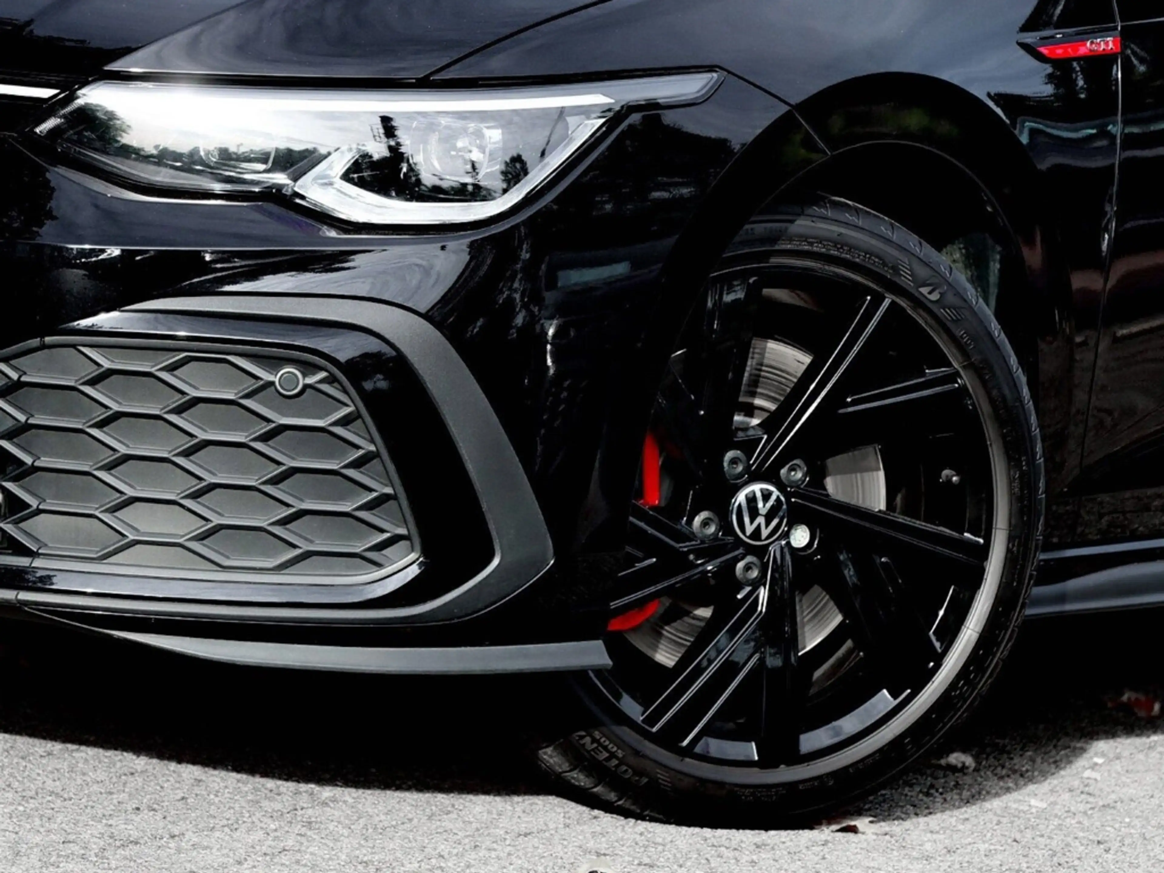Volkswagen Golf GTI VIII 2.0 TSI OPF LEDER/LED/HARMAN /NAVIVORB. — photo 3