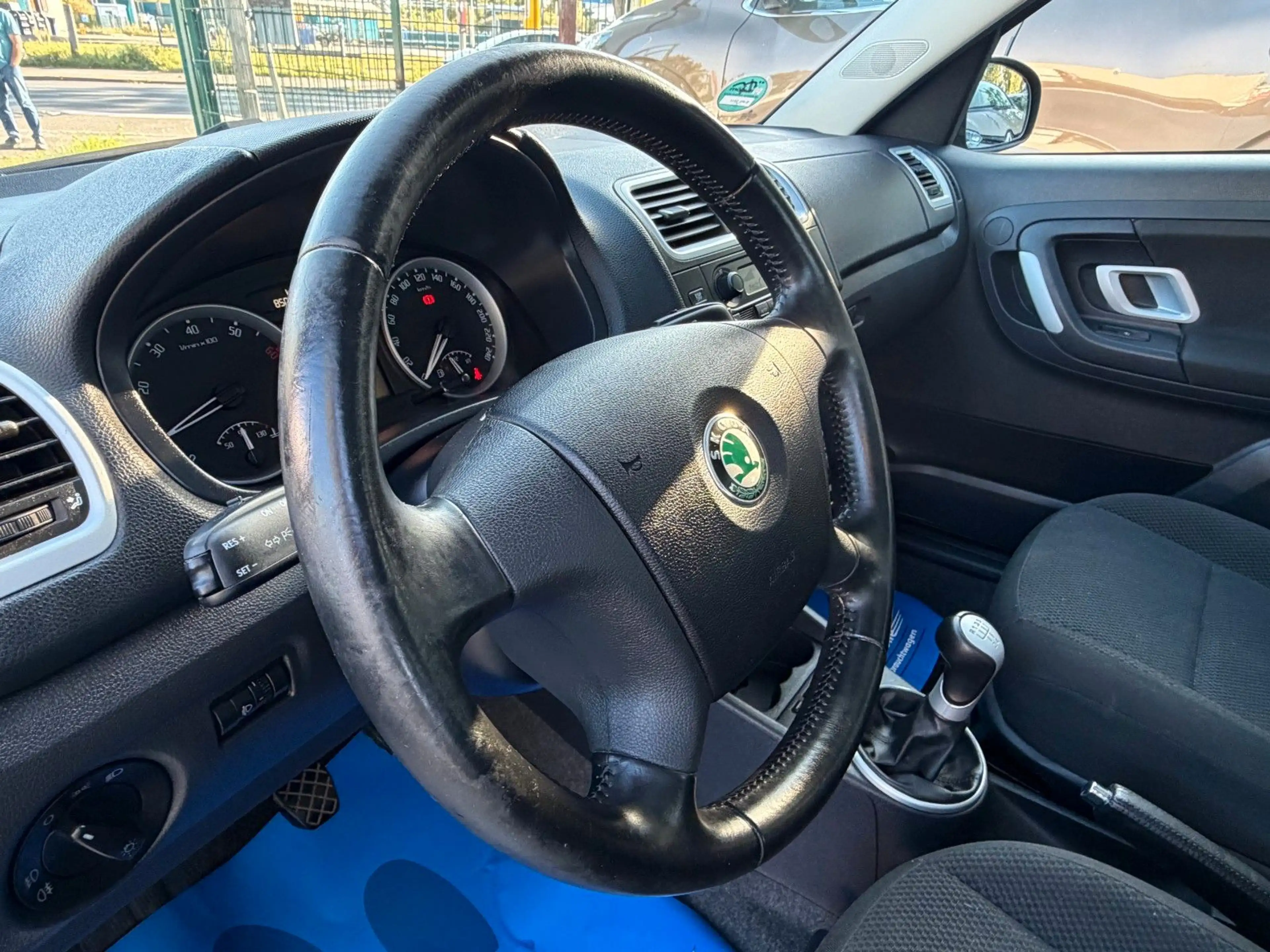 Skoda Roomster Comfort Plus*1.HD*Klima*SHZ*PDC*TÜV NEU — photo 14