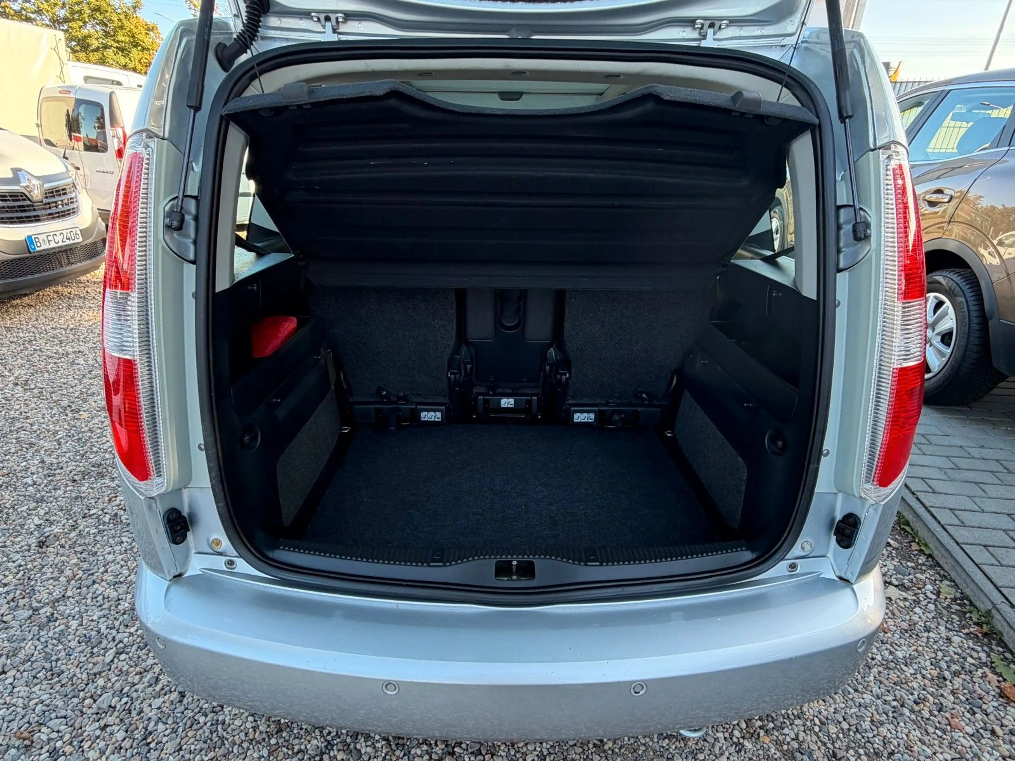 Skoda Roomster Comfort Plus*1.HD*Klima*SHZ*PDC*TÜV NEU — photo 9