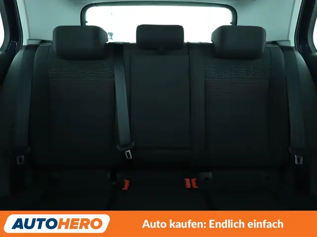 Volkswagen Golf view 15
