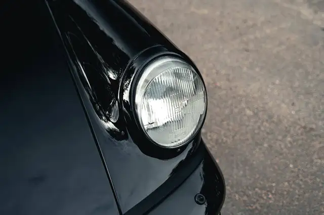 Porsche 911 view 21