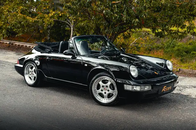 Porsche 911 view 2