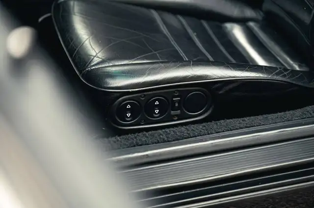 Porsche 911 view 15