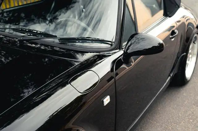 Porsche 911 view 24