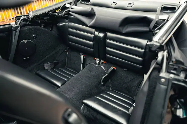 Porsche 911 view 13