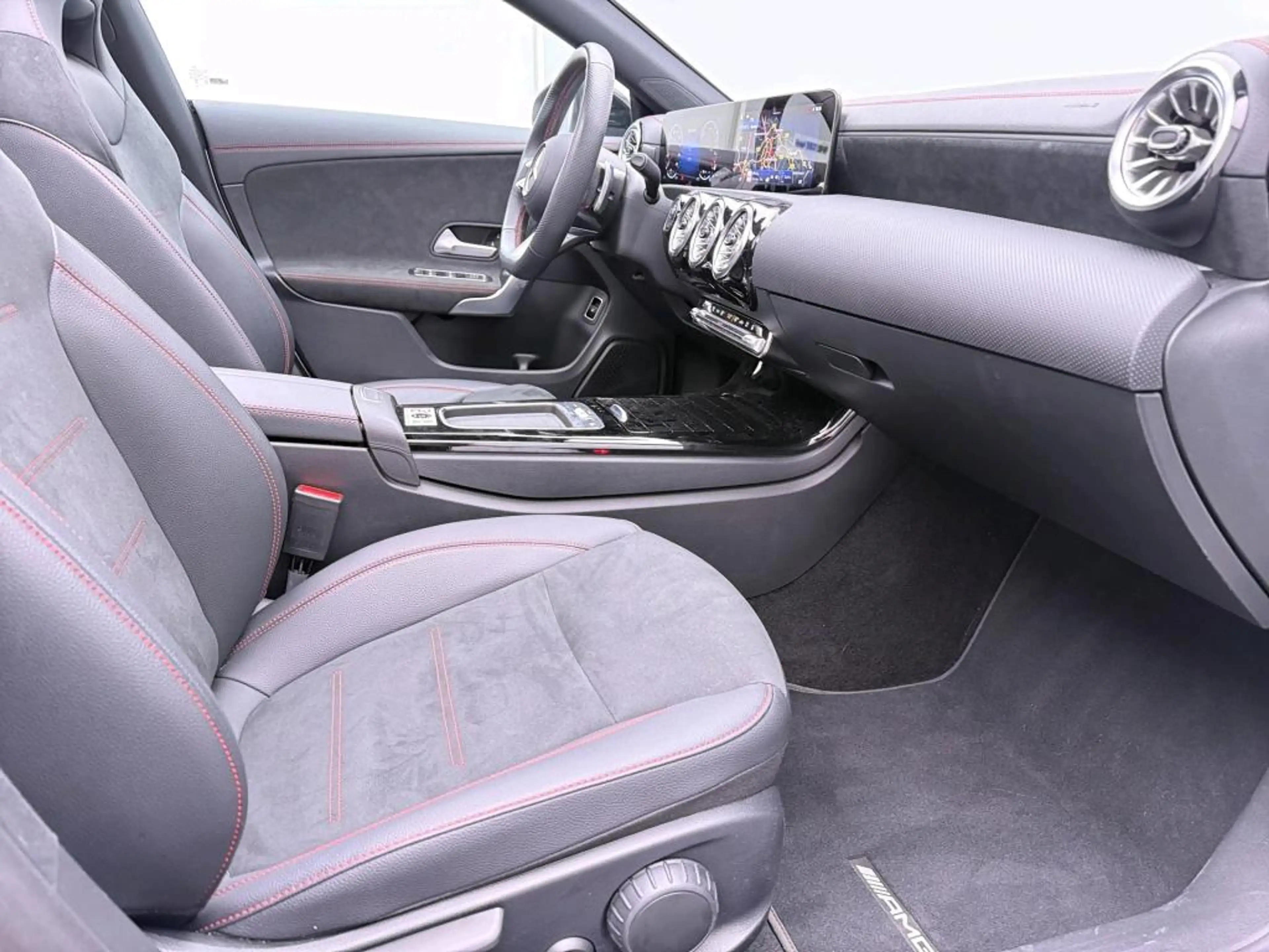 Mercedes-Benz CLA 250 e Business Solution AMG Trekhaak | AMG Line | Nigh — photo 5