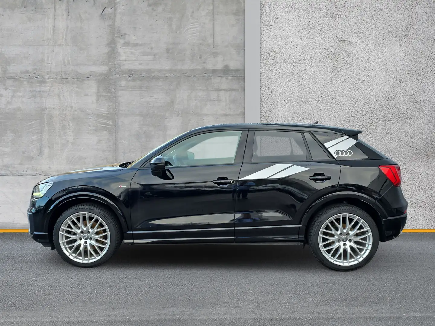 Audi Q2 35 TFSI S line LED PANO STANDHZG LM19 Schwarz - 2