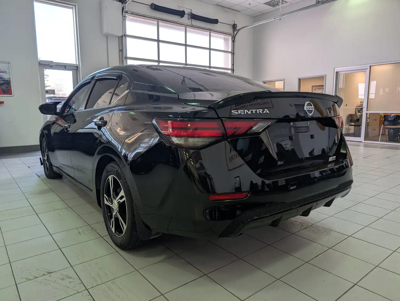 Nissan Sentra снимка Nissan Sentra